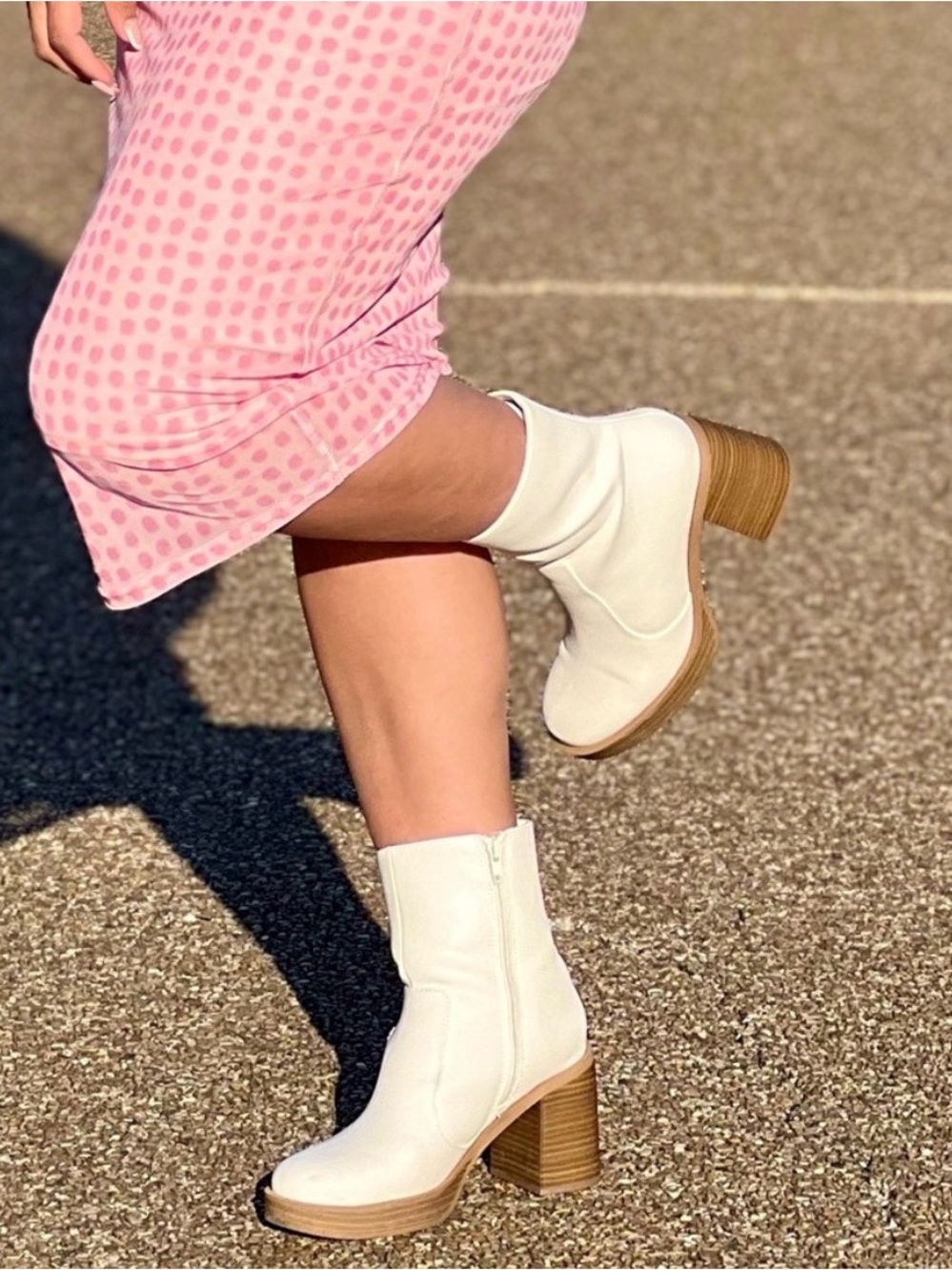 Universal Thread White Chunky Heel Ankle Boots with Tan Wood Block Heel